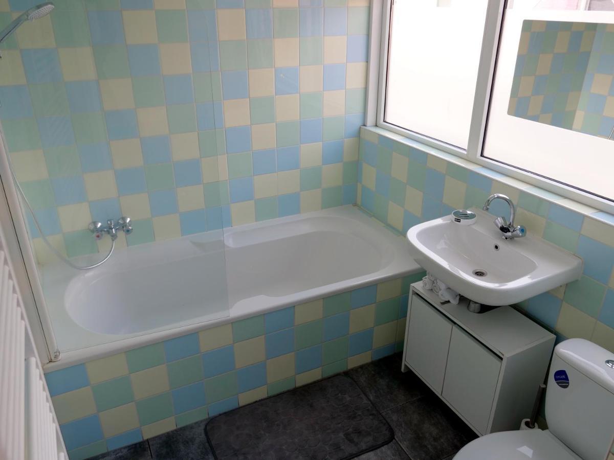רוטרדם The Diesel Bed And Breakfast מראה חיצוני תמונה