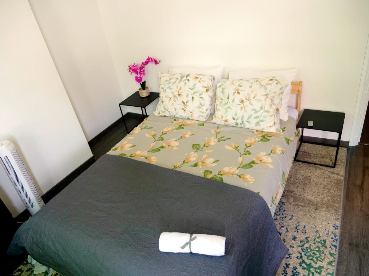 רוטרדם The Diesel Bed And Breakfast מראה חיצוני תמונה